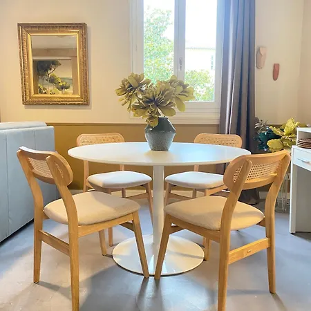 Les Esclafidous Apartamento *