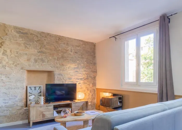Les Esclafidous Appartement Nîmes